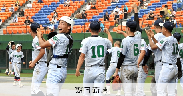 武蔵越生 強豪 花咲徳栄にあと一歩 つなぐ野球 で2度同点 高校野球 朝日新聞デジタル