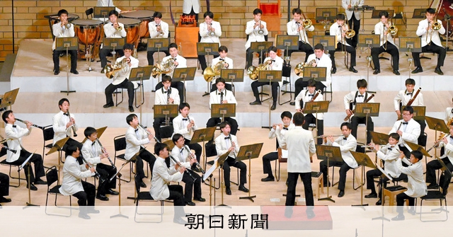 新淀工として過去一番の演奏を 丸谷明夫先生に届けたい大阪俗謡 朝日新聞デジタル 新淀工として過去一番の演奏を 丸谷明夫先生に届けたい大阪俗謡 朝日新聞デジタル