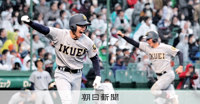 仙台育英 タイブレーク制した仙台育英 「完全アウェー」でも冷静さ貫いて勝利