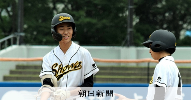 満塁のチャンス「今ならいける」 昭和第一の勝又、逆転打に満面笑み