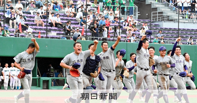 花巻東が盛岡三を破り、4年ぶりの夏の甲子園出場 高校野球岩手大会
