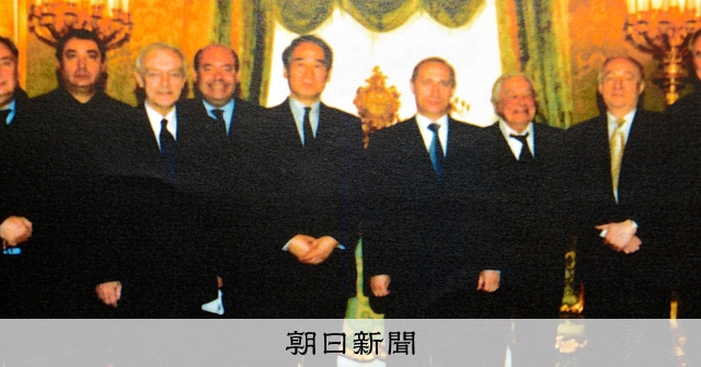 侵攻前、プーチン氏と2度面会 日本演劇界「最後の巨匠」が見た姿：朝日新聞