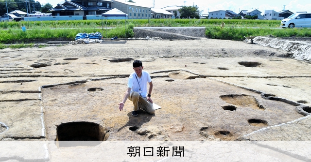 古墳造営の人々の住居か、12棟の竪穴建物跡 近江八幡の御館前遺跡