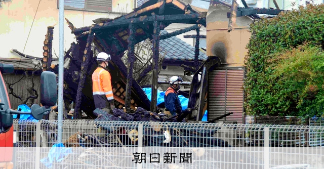 「家から逃げたかった」当時19歳被告、動機語る 甲府殺人放火事件 [山梨県]：朝日新聞