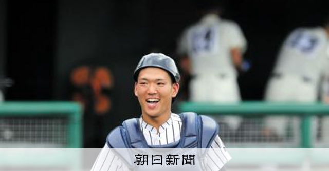 九回2死、笑顔でサヨナラ勝ちした鳥取城北 石黒主将は涙をぬぐっ