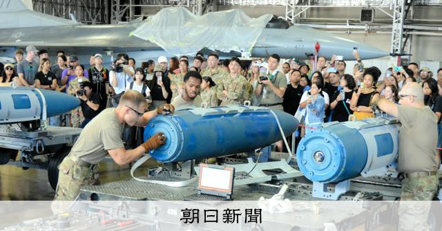 うなる20ミリバルカン砲 米軍三沢基地でF16戦闘機の訓練を公開 [青森県
