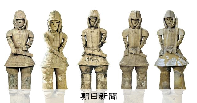 時代　武者に馬　在銘　根付　33g 東Y7-1105☆1Fトカチ 挂甲の武人」きょうだい集結 群馬・太田出土の国宝50周年記念 [群馬県