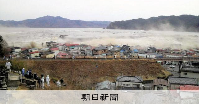 撮ってよかったのか」妻が携帯に残した大津波、伝える使命と葛藤と