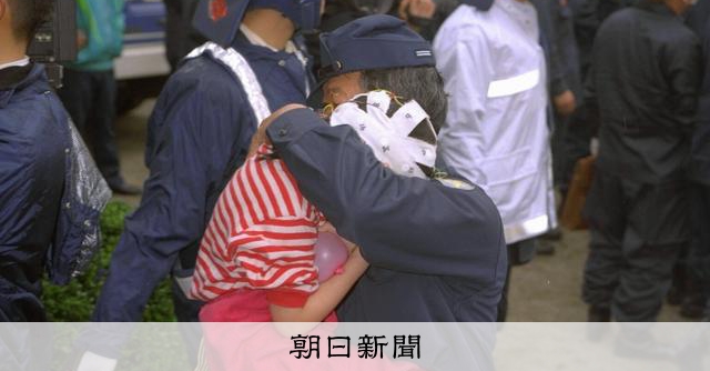 外界に動揺するオウム信者の子 「尊師は悪くない」「げんせのバカ