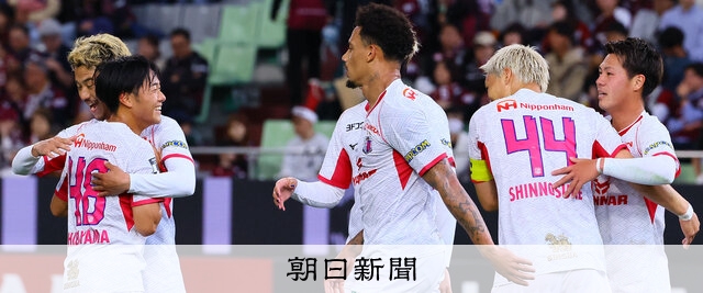 手負いのセ大阪、「サブ組」奮起 セ大阪3―1神戸 サッカーJ1：朝日新聞
