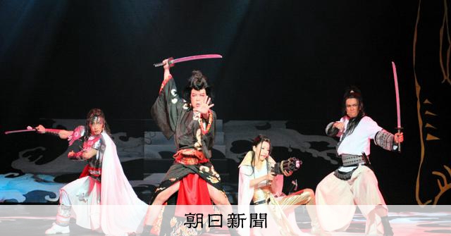 「劇団☆新感線」45年、座付き作家・中島かずきが舞台に込める思い
