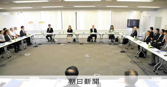 最低賃金63円以上の引き上げで調整 過去最大、全国で1千円超に