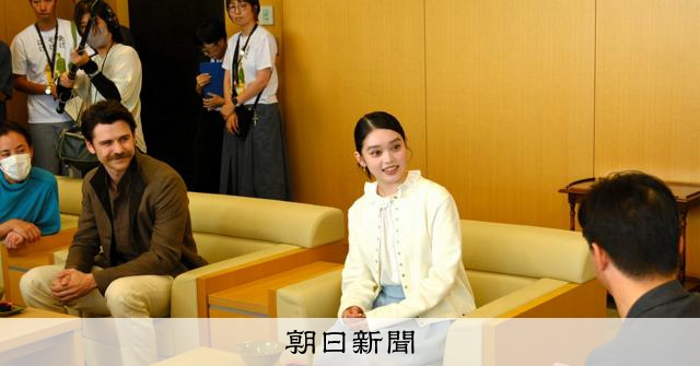 「ばけばけ」ヒロイン高石さんら、ロケ地の松江を訪問「楽しみ」