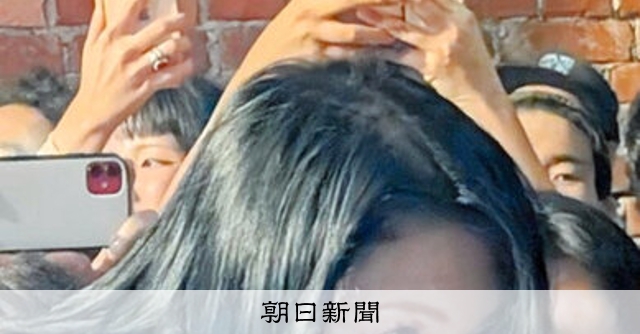 おとぼけビ～バ～ライブ評：朝日新聞