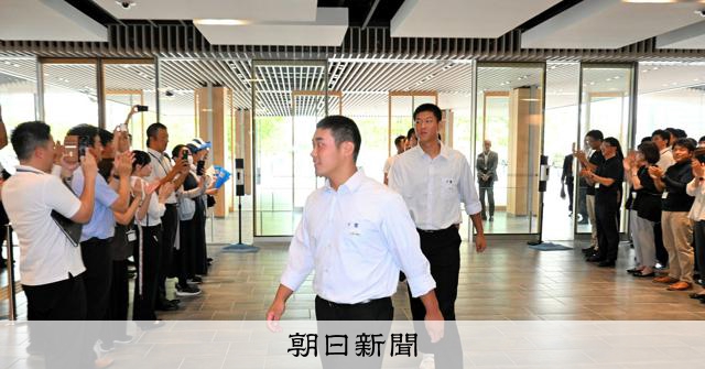 横浜戦のサヨナラ打「一生忘れない」甲子園4強の県岐阜商が県庁表敬