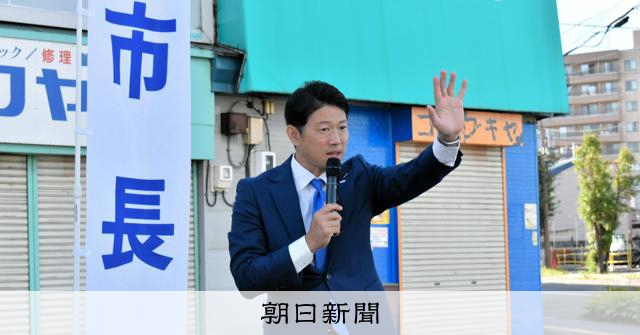 北海道旭川市長選は今津寛介氏が再選、新顔2氏退け、朝から辻立ち