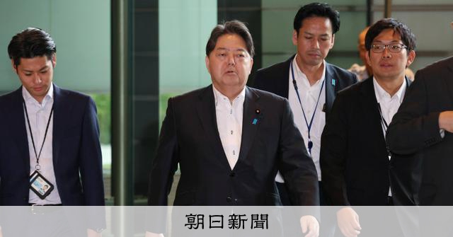 ロシア産原油の上限価格引き下げへ ウクライナ侵略で政府が制裁強化