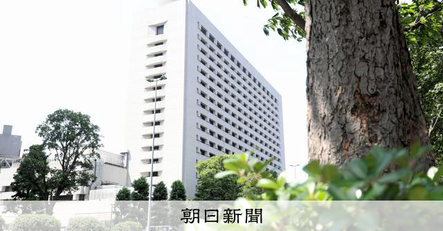 住宅が全焼し現場から2人の遺体 東京・八王子