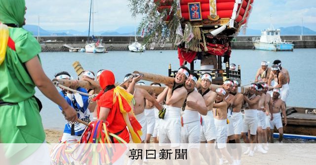 船で海を渡る太鼓台 香川・小豆島で伝統行事の「オシコミ」 [香川県