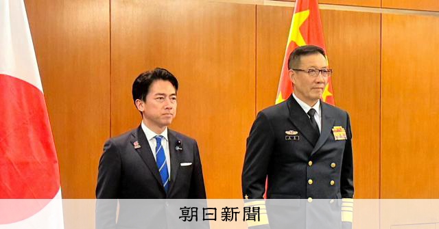 小泉防衛相、中国の軍国防相と初会談　「軍事活動に深刻な懸念」表明 [高市早苗首相　自民党総裁]：朝日新聞