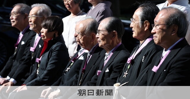 受章の王貞治さん「私自身の背中も押してくれる」 文化勲章、8人に