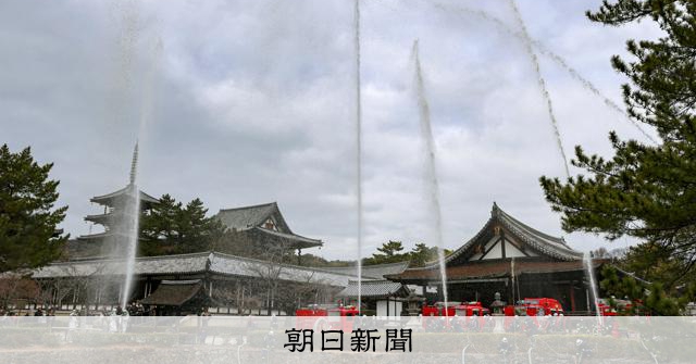 文化財防火デー 極彩色の壁画の焼損から77年、奈良・法隆寺で訓練