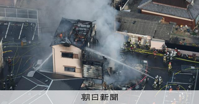 大阪・鶴見区の店舗兼住宅で火事、1人軽傷で搬送　逃げ遅れなく鎮圧