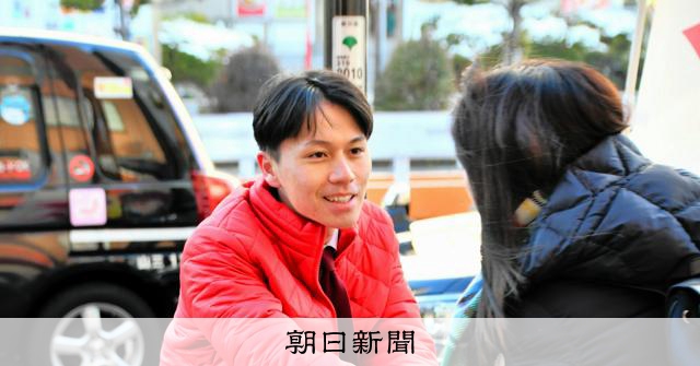 歴史的大勝の自民と惨敗の中道　一夜明けた街頭、それぞれの候補者は