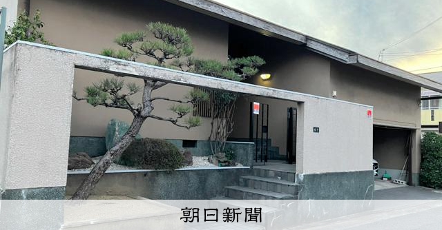 浴槽の78歳女性遺体、現場からスマホなくなる　暴行して証拠隠滅か