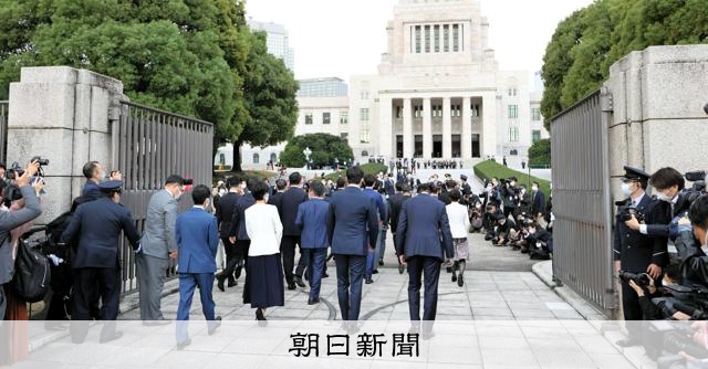 「新人教育」悩む自民　衆院選で初当選66人、不用意な言動に懸念も