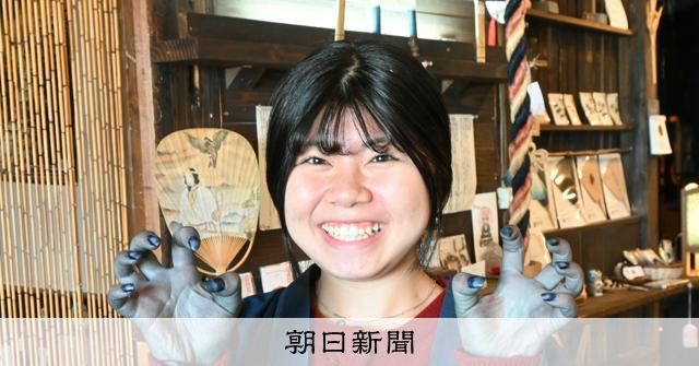 バリ島から香川へ、藍染めに挑む18歳