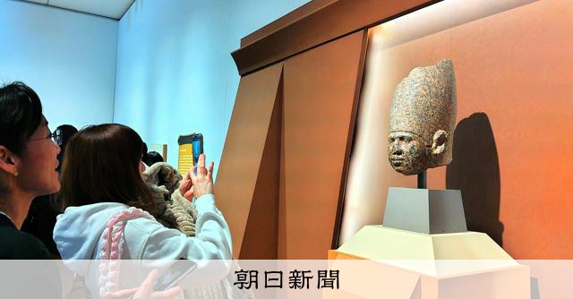 希少　351頁　アラブ装飾百科事典　エジプト国立図書館総局作成　現地購入 希少 351頁 アラブ装飾百科事典 エジプト国立図書館総局作成 現地購入