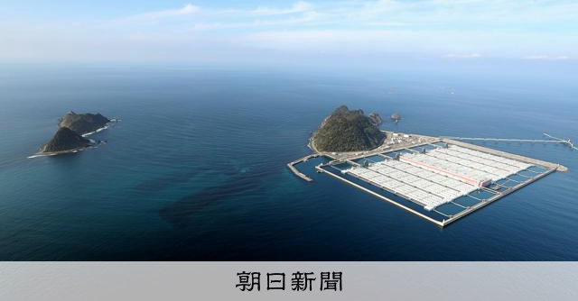 石油の国家備蓄、放出を開始 　元売り4社の製油所に順次　1カ月分 
 
政府は26日、石油の「国家備蓄」の放出を始めた。全国11カ所の基地から順次、国内消費量の1カ月分（約5300万バレル）を石油元売り4社の製油所に出す。