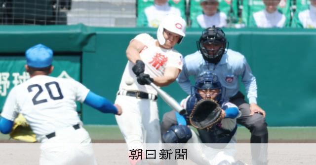 智弁学園が最大8点差を逆転、点差広げる　選抜準々決勝の花咲徳栄戦 
 
第98回選抜高校野球大会第9日（27日）、準々決勝が行われ、最大8点差をつけられた智弁学園（奈良）が花咲徳栄（埼玉）を逆転した。智弁学園は一回、先発投手が乱調で6失点。