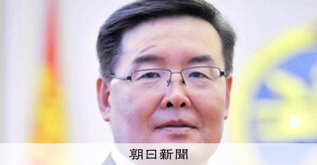 モンゴルの首相が辞任　与党の一部も国会ボイコット、政局の混乱続く 
 
モンゴル国民大会議（国会）は27日、ザンダンシャタル首相の辞任承認案を賛成多数で可決した。地元メディアなどが伝えた。