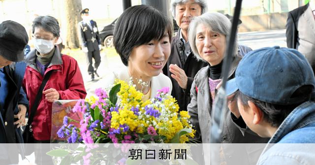 共産党籍の清瀬市長が初登庁　閉館の図書館「すぐにでも再開検討」 
 
3月29日に投開票された東京都清瀬市長選で初当選した原田博美氏（50）が3日、市役所に初登庁した。