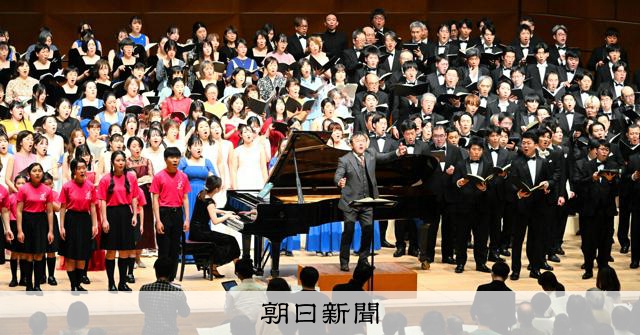 谷川俊太郎さんの詩の世界を合唱で　人類へのエール、声の束にのせ