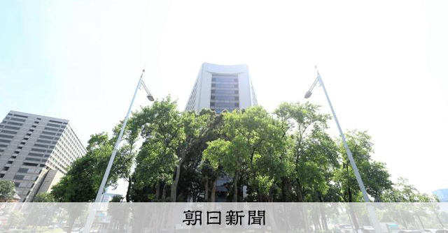 おもちゃの拳銃見せてスマホ80台奪った疑い、男ら逮捕　闇バイトか