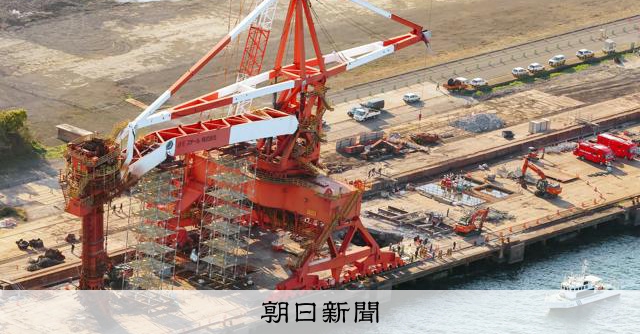 RT @asahicom: 500トンの重りを削る作業中に崩落か　川崎の5人転落3人死亡事故
 

署によると、落下したのはクレーンのバランスをとるため突端についていた円筒形の重りで、長さ約9メートル、直径6メートル。中がコンクリー…