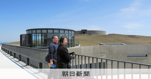 追悼施設から見渡す過去と未来 複合災害受けた福島に復興祈念公園