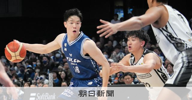 長崎ヴェルカ、参入5季でB1西地区初優勝 ファン歓喜、号外配布も [長崎