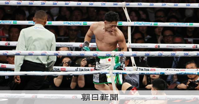 井上尚弥の「世紀の一戦」、21時過ぎゴング　弟の拓真は井岡に完勝 
 
プロボクシングの世界スーパーバンタム級主要4団体タイトルマッチが2日、東京ドームで開催される。