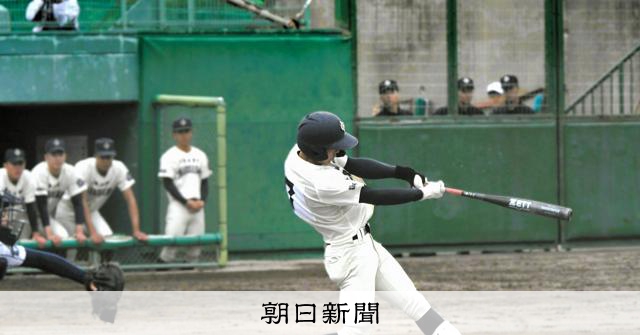 石見智翠館が8年ぶりV 先頭打者本塁打で勢い 島根県高校春季野球