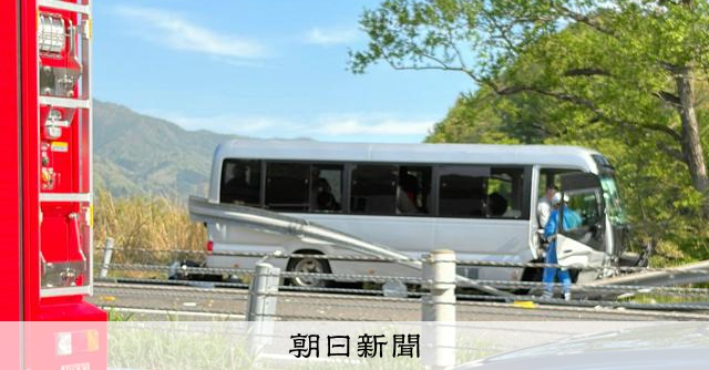 福島磐越道傳高中生巴士事故 1死多傷