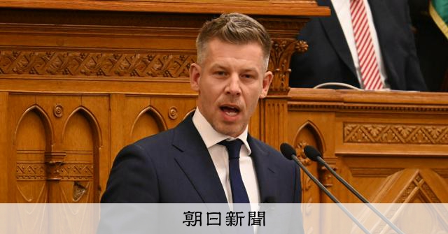 「欧州のハンガリー」と新首相　オルバン政権からの「変化」強調 
 
中欧ハンガリーの議会は9日、マジャル・ペーテル氏（45）を首相に選出した。前任のオルバン・ビクトル氏（62）が16年で築いた強権的な体制を一新させられるのか。