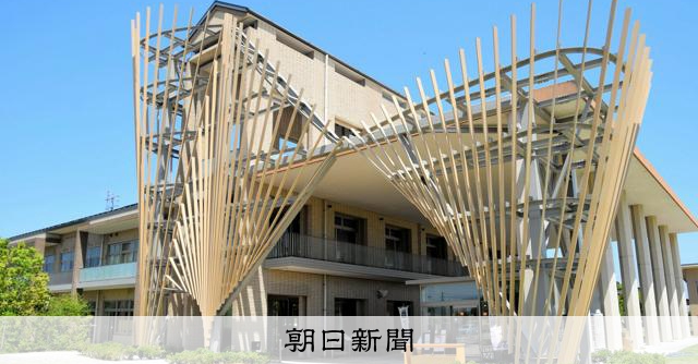来館者10万人を超えた図書館の魅力とは
