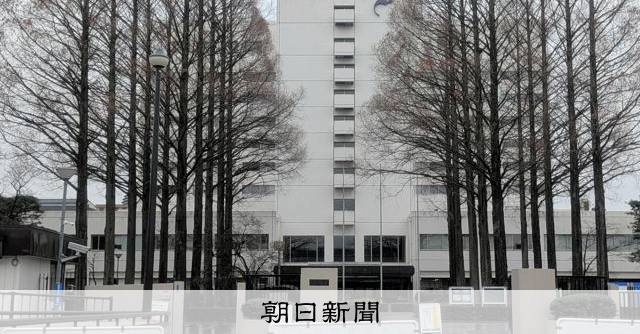 少子化導致大學虧損，傳出在大學轉讓談判破裂後，爆發現金收受與招待疑雲