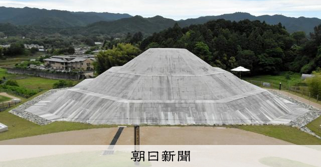 初の生前譲位に2度の即位 八角形墳に葬られた女帝、阪大教授が本に