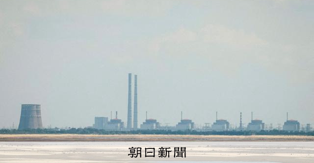 ザポリージャ原発、ドローンで損傷か　ロシア、ウクライナ双方が非難 
 
国際原子力機関（IAEA）は5月31日、ロシアが占拠するウクライナ中南部のザポリージャ原発で、タービン建屋の外壁の損傷を確認したと発表した。