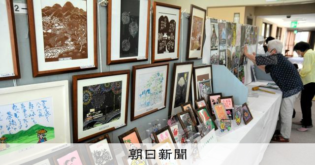 陶芸作品を楽しむ平群町の文化発表会